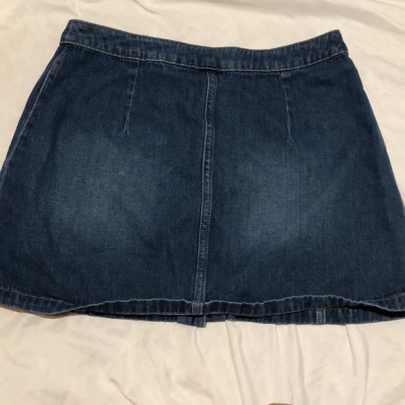 Button up jean skirt - Picture 2 of 2